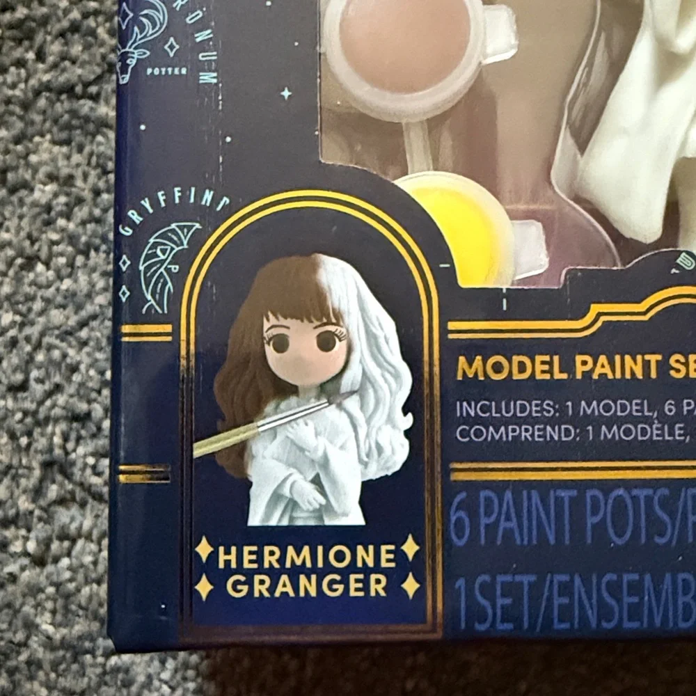 Hermione Granger from Harry Potter Model Paint Set